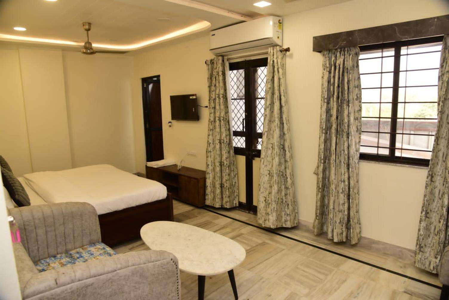 Holiday Out Hotel Jodhpur  Exterior photo